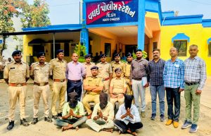 डांग में वनकर्मी की हत्या का खुलासा: वघई पुलिस ने तीन लकड़ाचोरों को किया गिरफ्तार।